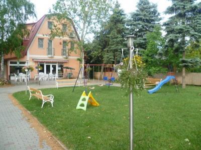4d28-hotel-gyoparosfurdo-1.jpg